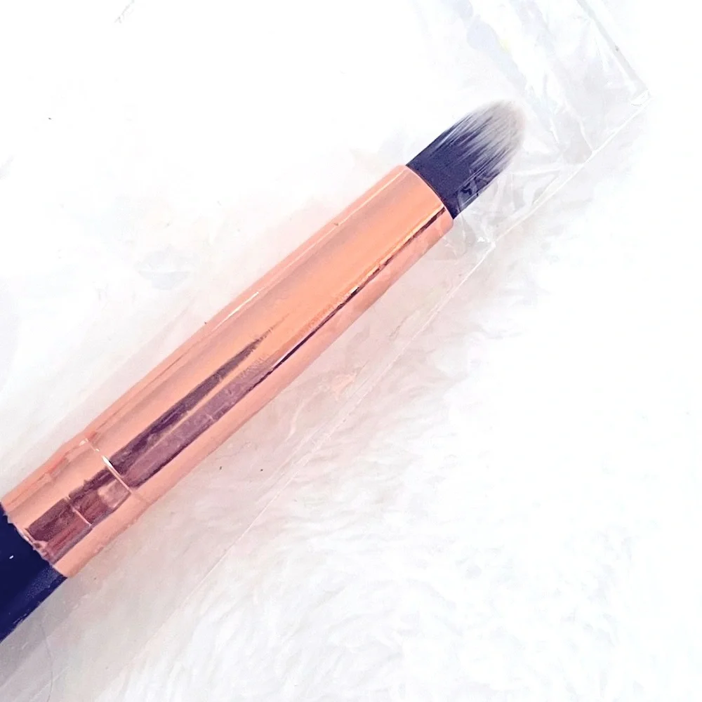 Crown Brush ⭐️brand new⭐️